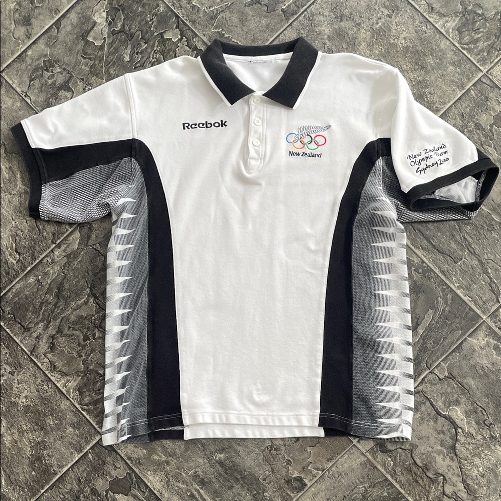 REEBOK NEW ZEALAND OLYMPIC Y2K White Black Gray Sporty Polo w Embroidered Logos
